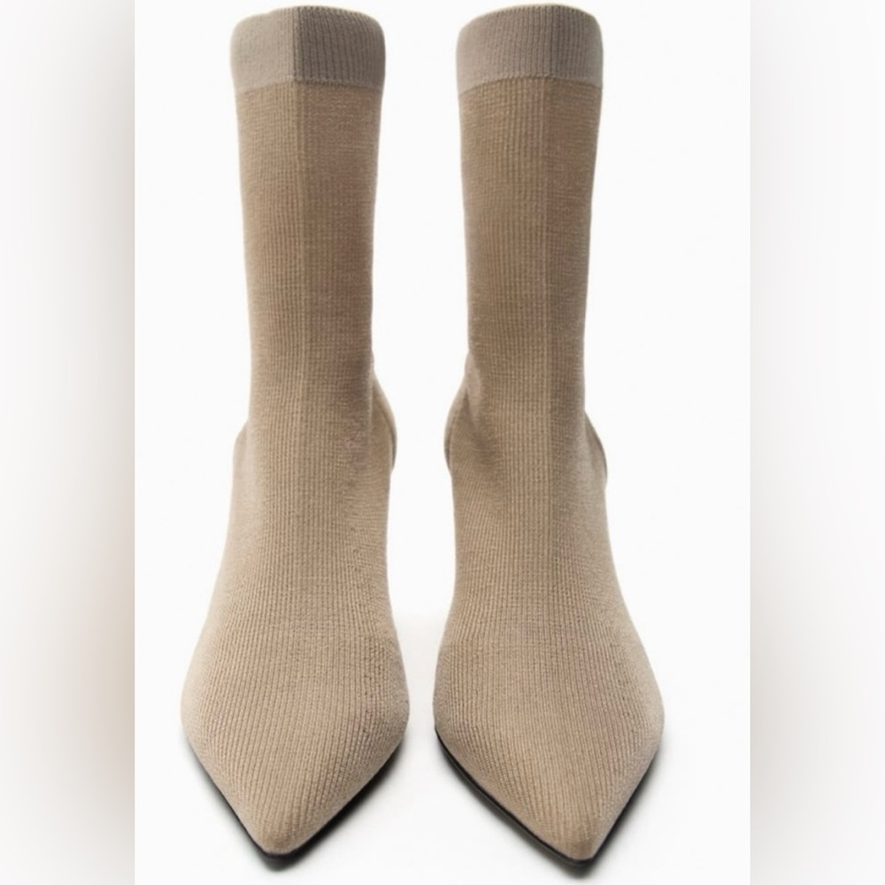 Zara Beige STRETCH FABRIC HEELED ANKLE BOOTS Size 8 US